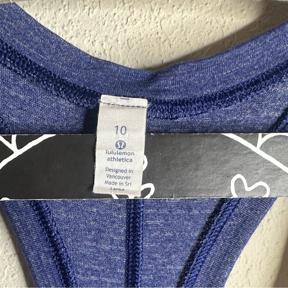 Lululemon Tie It Up Singlet tank top size 10 - Picture 3 of 5